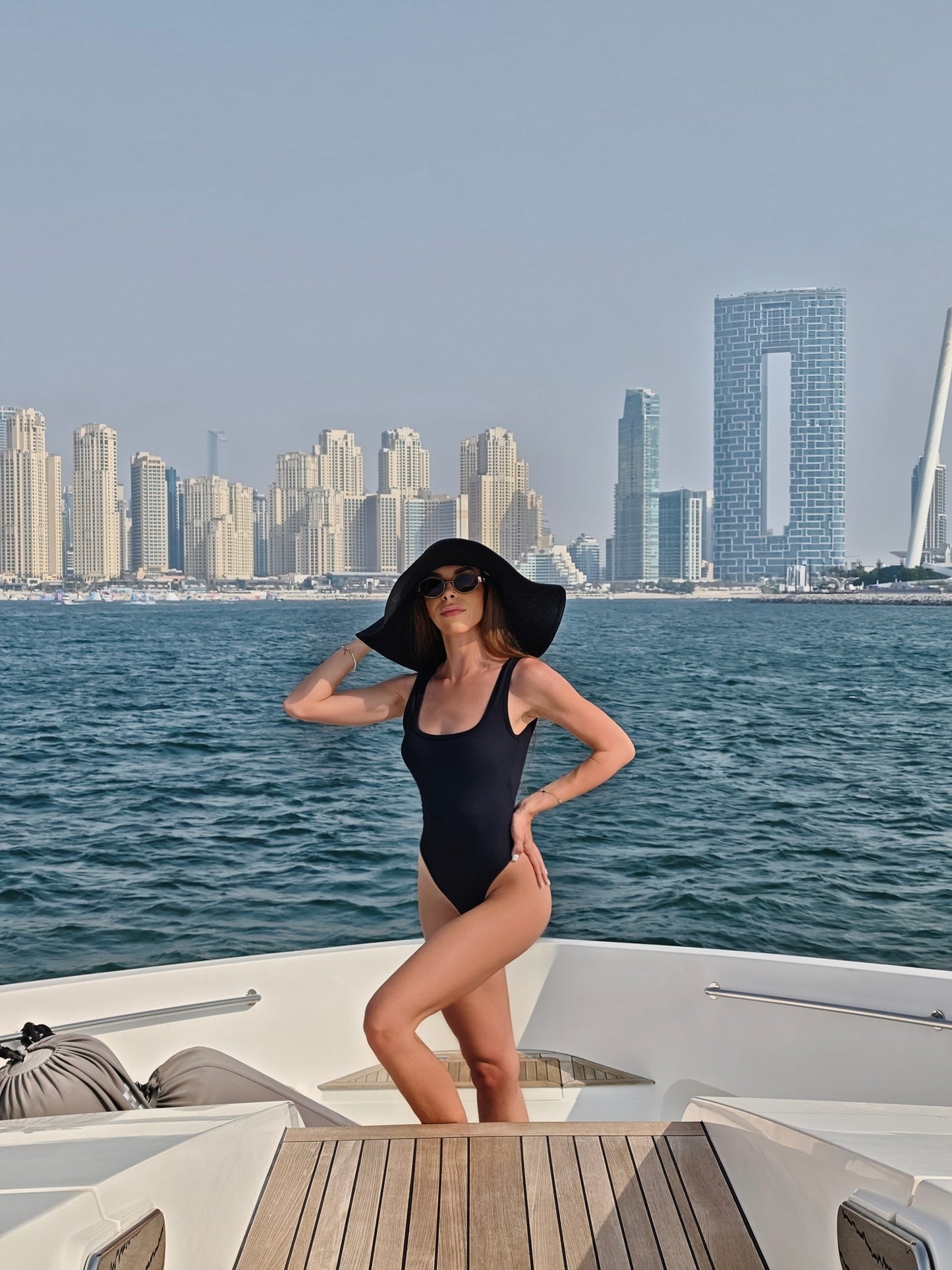 'NEGRO' One-Piece Thong
